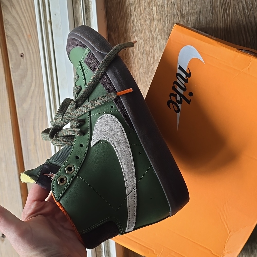 Nike Blazer Mid '77 Size 8 Mens 9.5 Women's Green